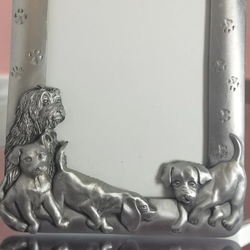 Vintage Seagull Picture Photo Frame Dogs & Puppy Pewter Pets 4x6 Silvertone 1993 - Picture 3 of 11